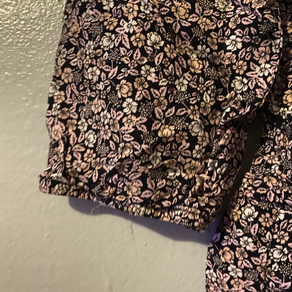 Garage Floral Off The Shoulder Top - Picture 4 of 6